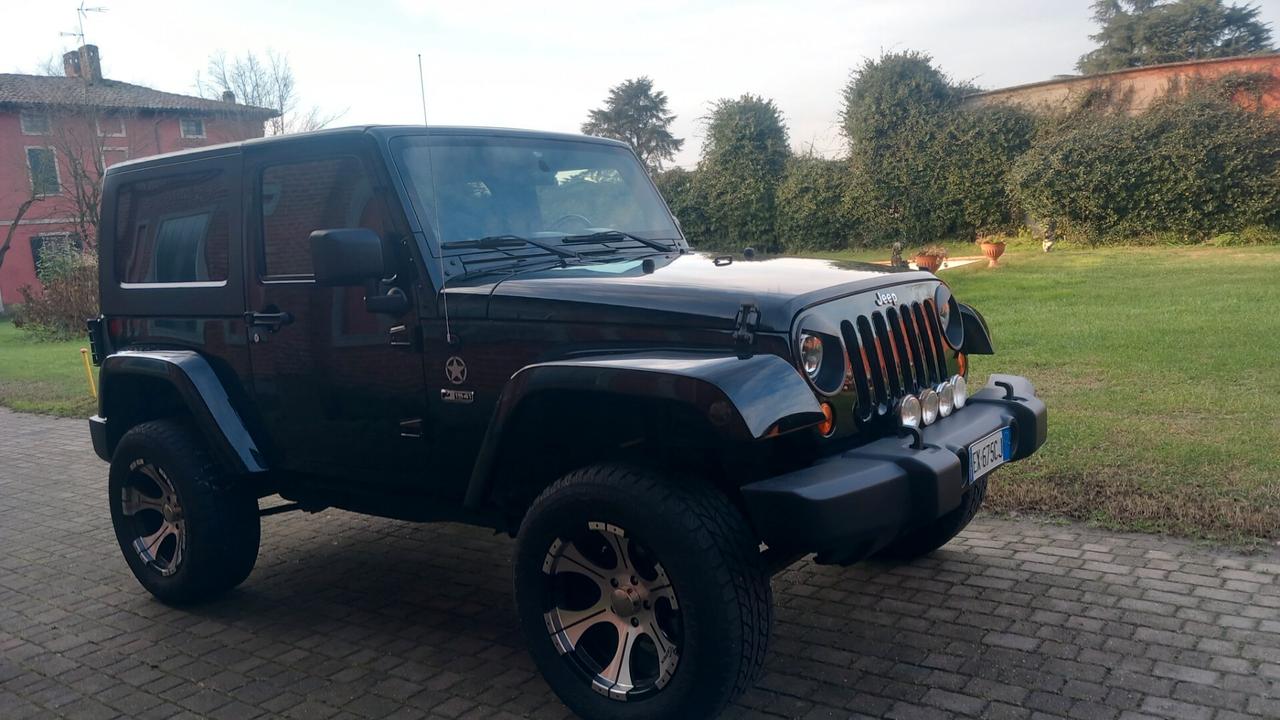 Jeep Wrangler 3.8 Sahara Auto GPL