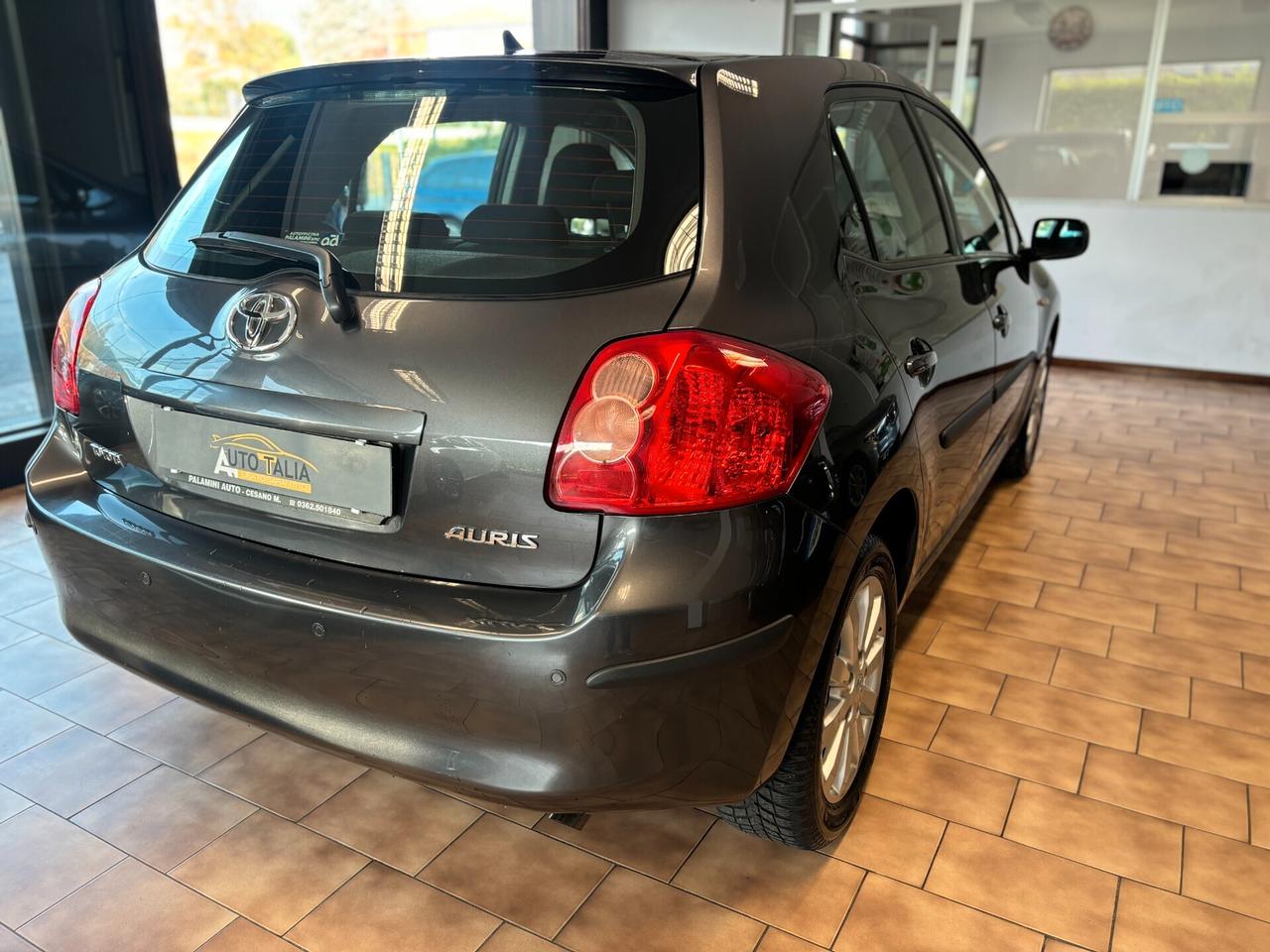 Toyota Auris 5p 1.6 dual Sol *82000KM*UNICOPRO*