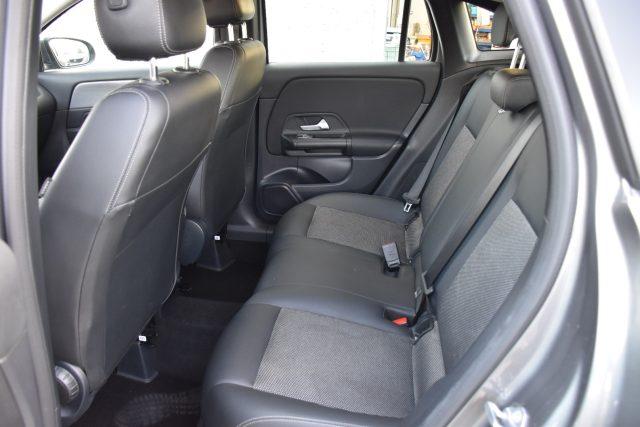 MERCEDES-BENZ GLA 180 d Automatic Business Extra