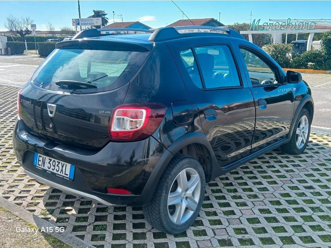 Dacia Sandero Stepway 1.5 DIESEL - NEOPATENTATI PERMUTE