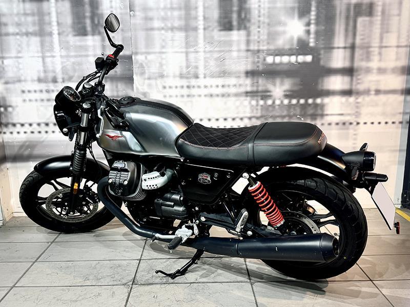 Moto Guzzi V7 III Stone S