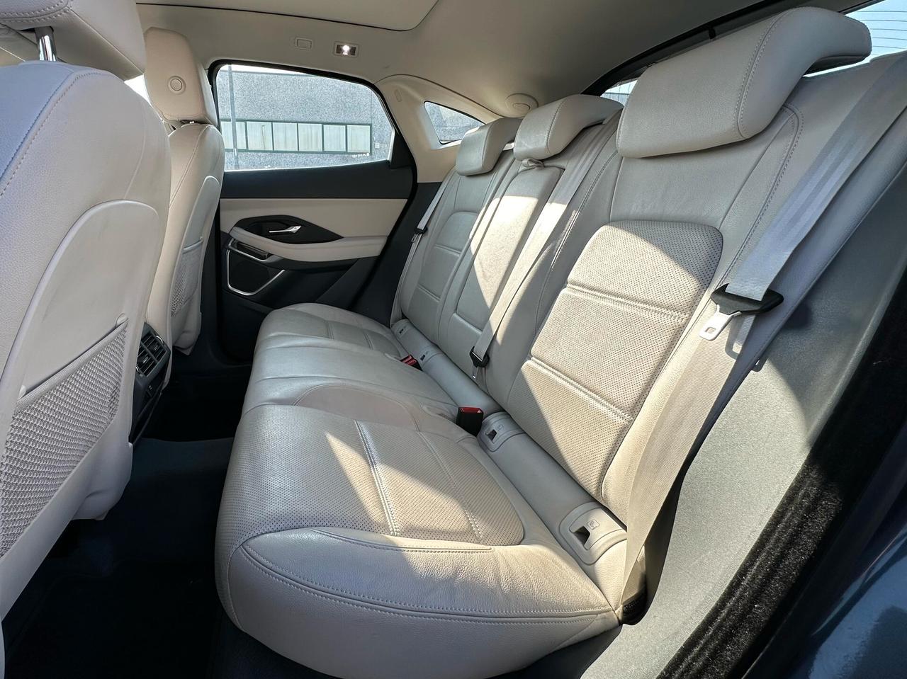Jaguar E-Pace 2.0 AWD aut. R-Dynamic SE ** PROMO **