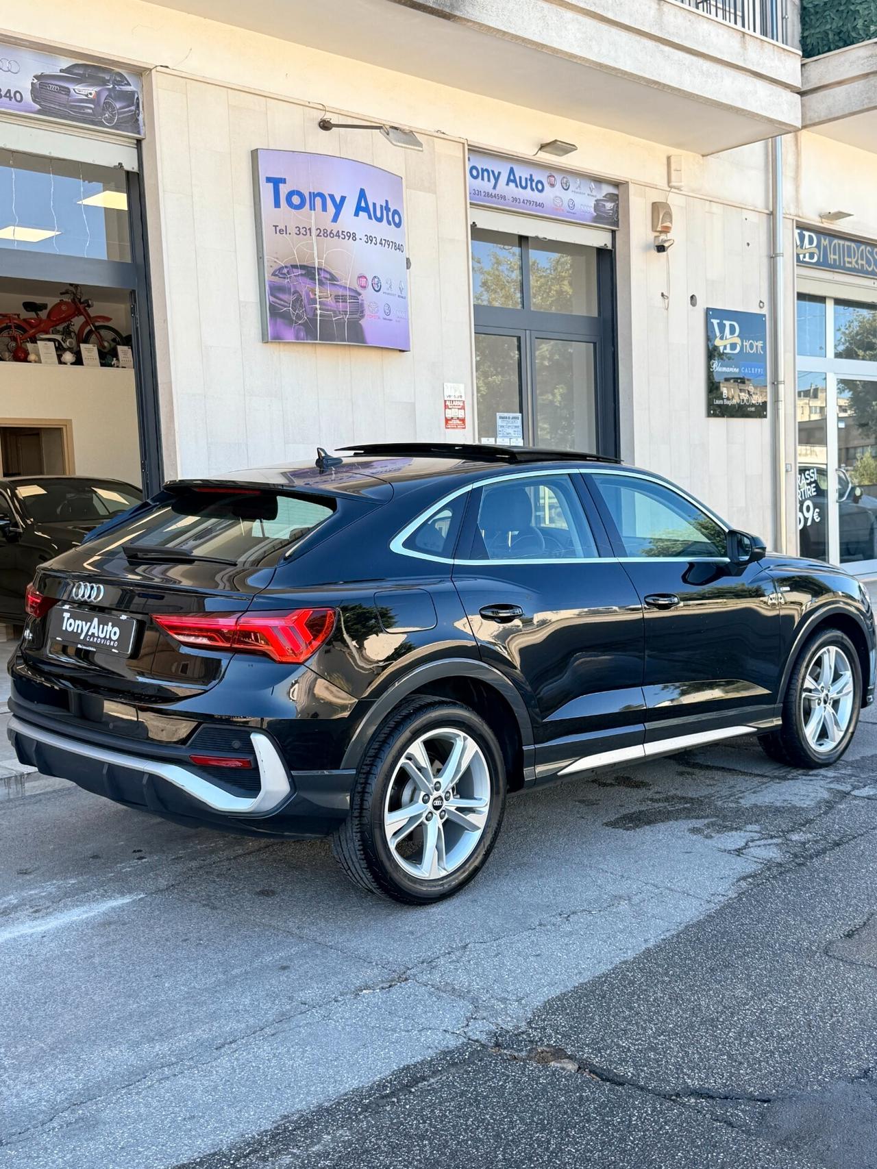 Audi Q3 SPB 35 2.0 tdi S line edition s-tronic TETTO APRIBILE,VIRTUAL COCKPIT,APPLE CARPLAY,TOTAL BLACK