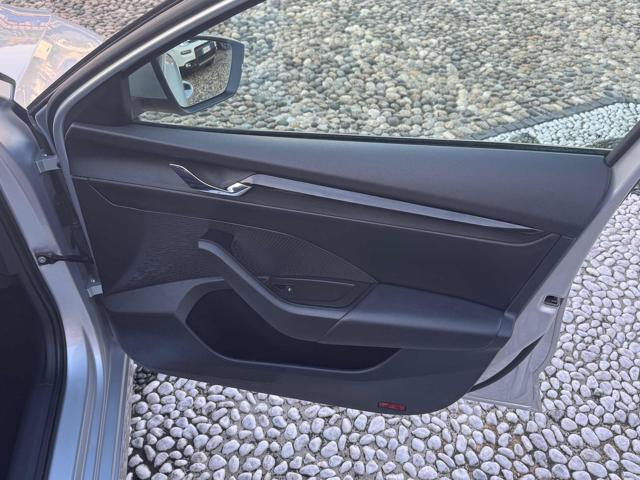 SKODA Octavia 2.0 TDI EVO SCR DSG Wagon Executive