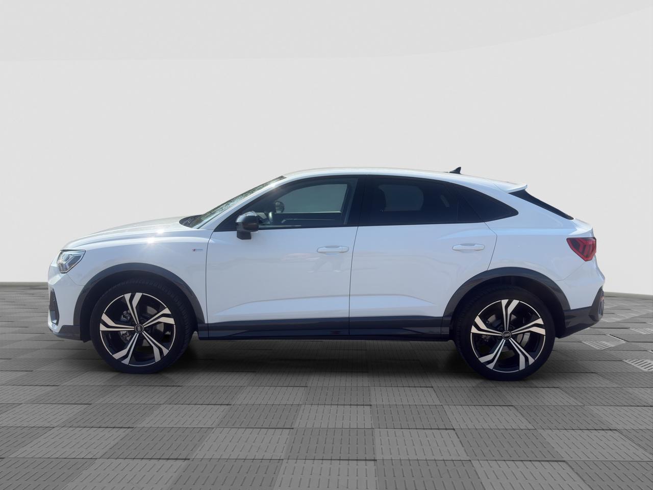 AUDI Q3 2ª serie Q3 SPB 35 TDI S tronic Identity Black