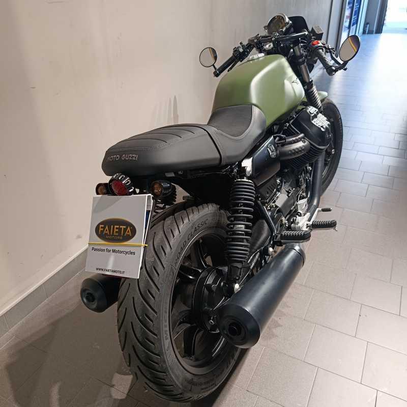 Moto Guzzi V7 Stone - 2024