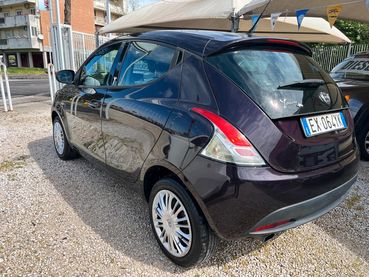 Lancia Ypsilon 1.2 69 CV 5 porte GPL DI SERIE KM CERTIFICATI