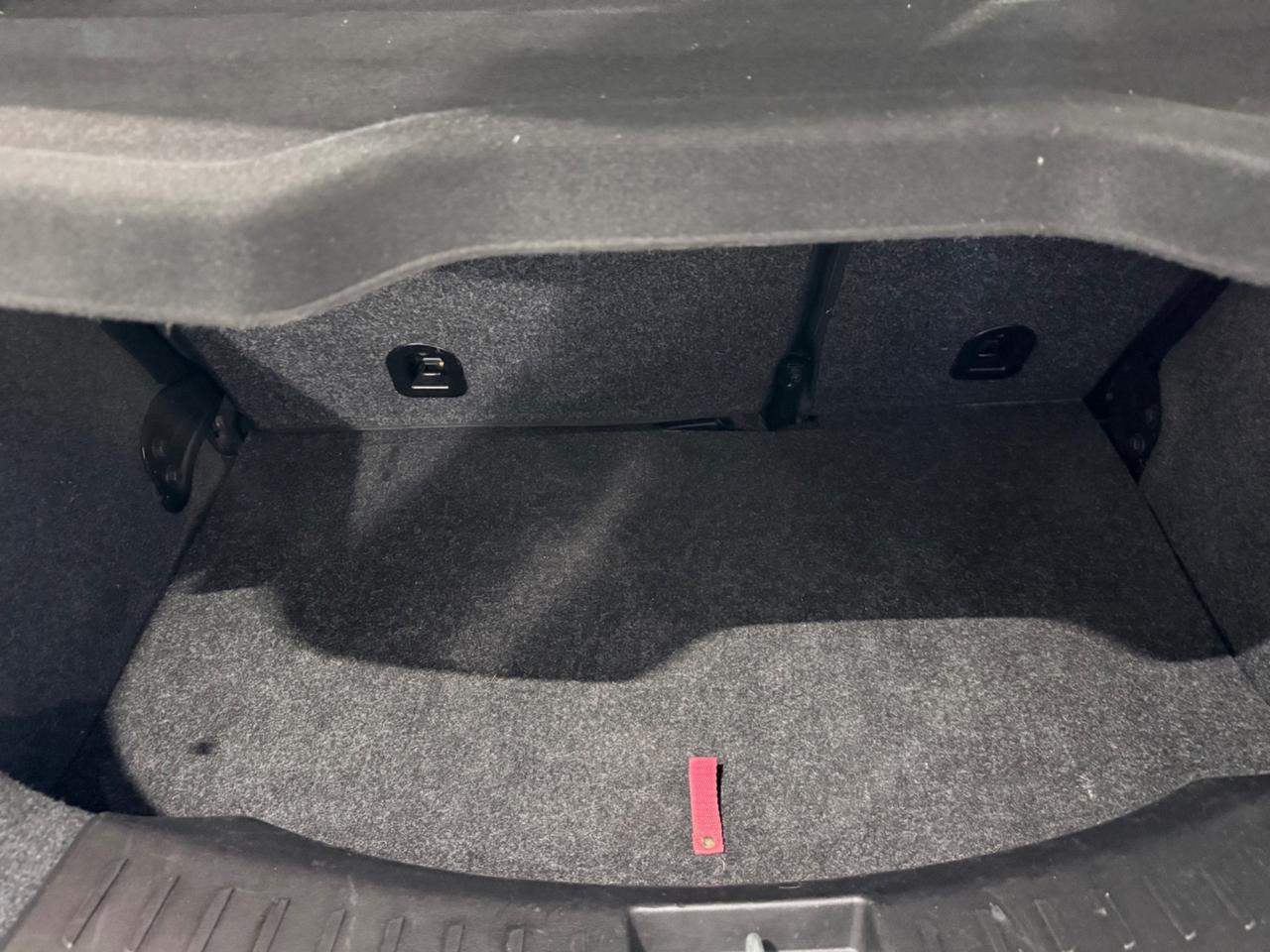 Lancia Ypsilon 1.0 FireFly 5 porte S&S Hybrid Ecochic UnYca