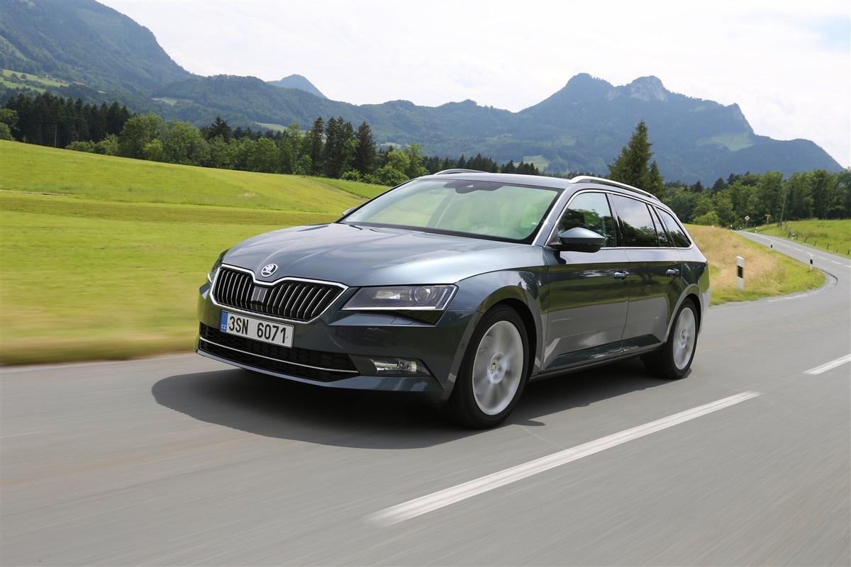 Skoda Superb III 2016 Wagon - Superb Wagon 2.0 tdi evo Executive 150cv dsg