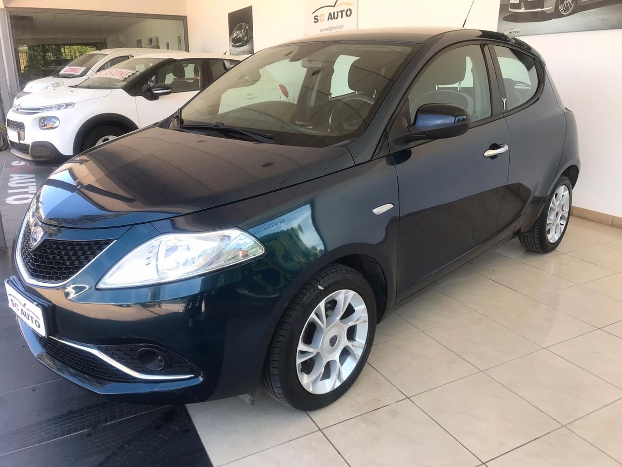 Lancia Ypsilon 1.2 69 CV 5 porte Opening Edition