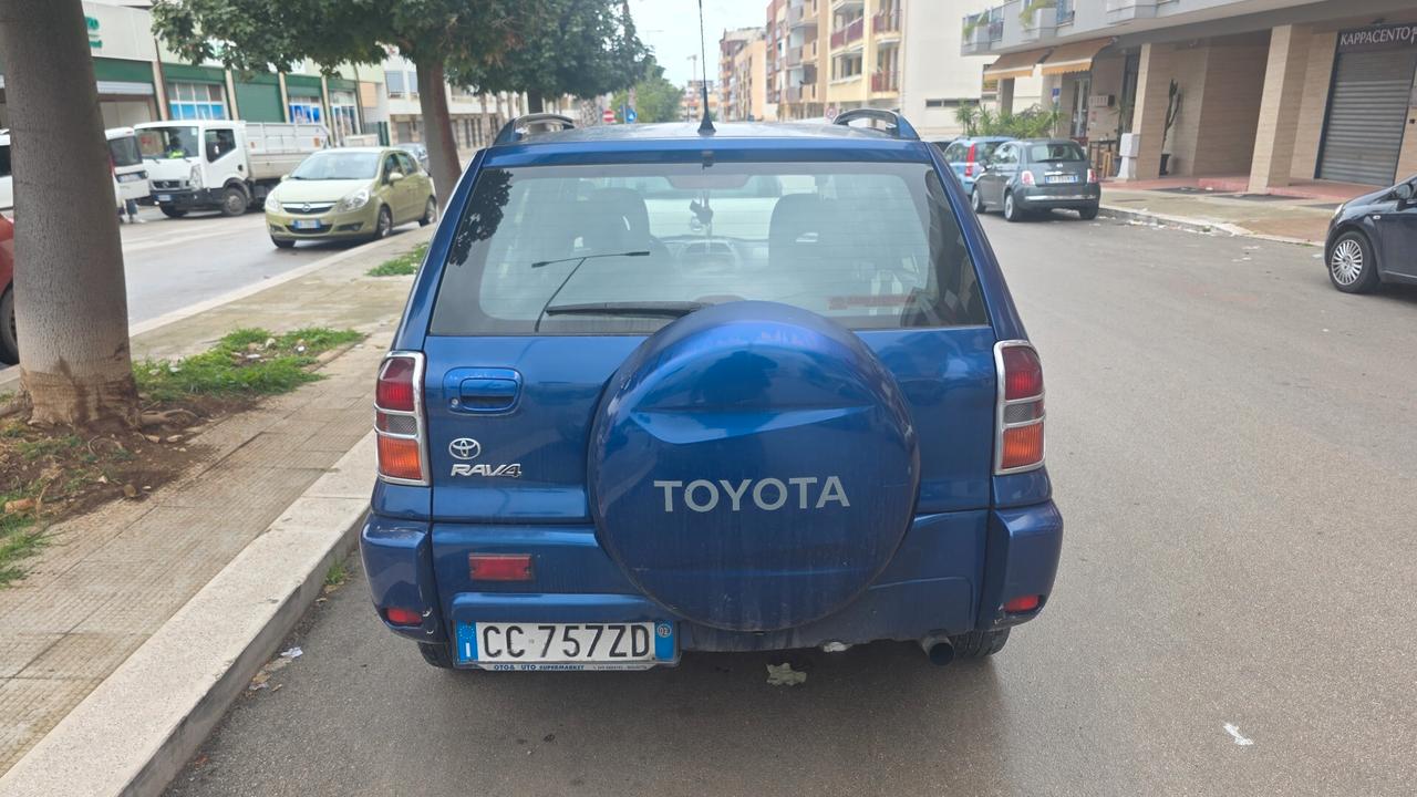 Toyota RAV 4 RAV4 2.0 Tdi D-4D cat 5 porte Sol