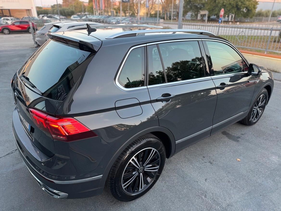 Volkswagen Tiguan 2.0 TDI 150 CV SCR DSG Elegance