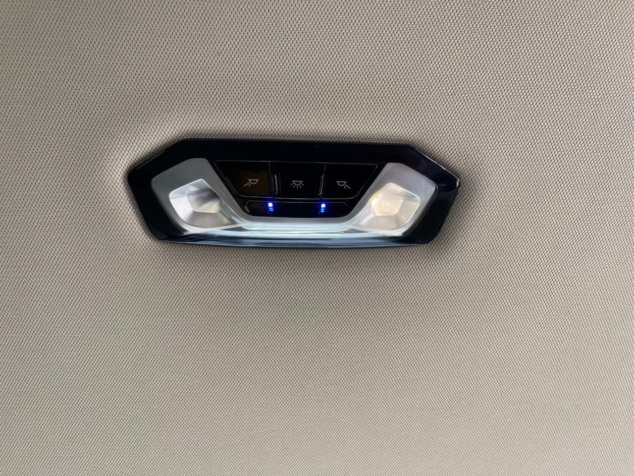 Bmw 320 i Luxury #11281