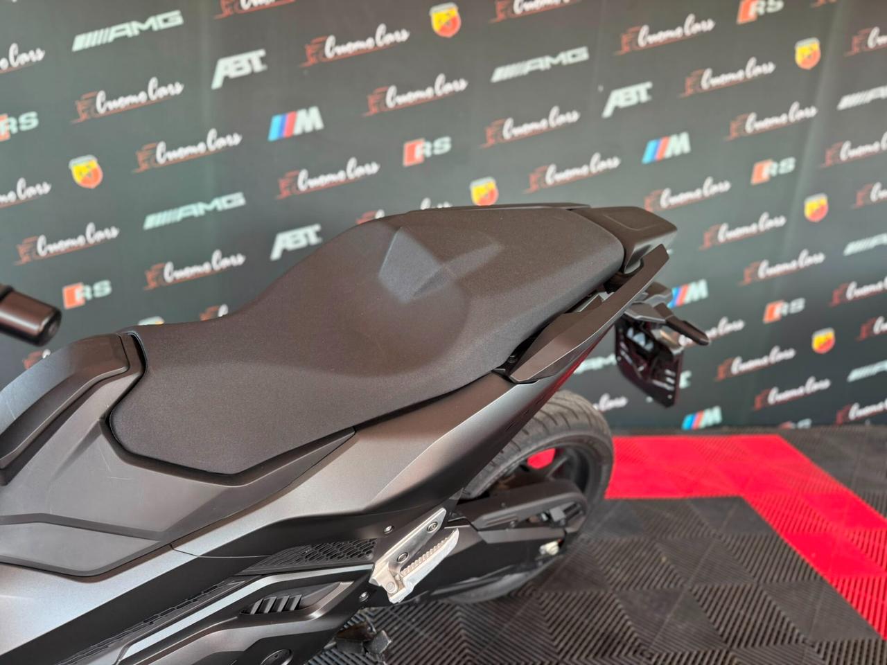 Honda Forza 750