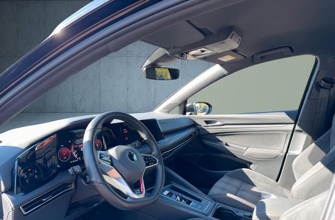 Volkswagen Golf GTI 2.0 TSI DSG