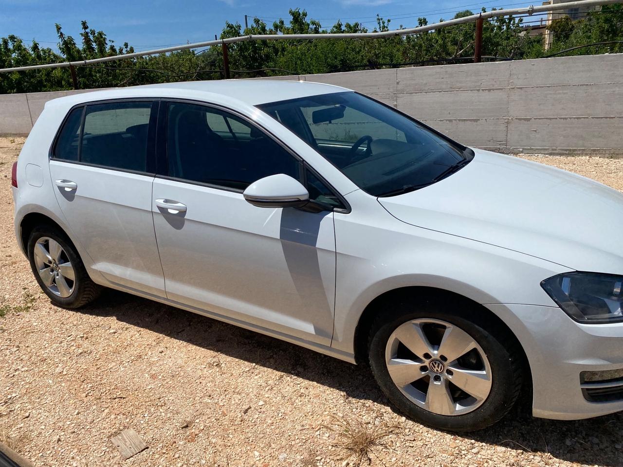 Volkswagen Golf 1.6 TDI 5p. Comfortline| 2013