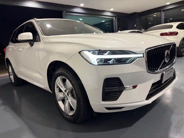 VOLVO XC60 B4 (d) automatico Mhev 197CV Momentum