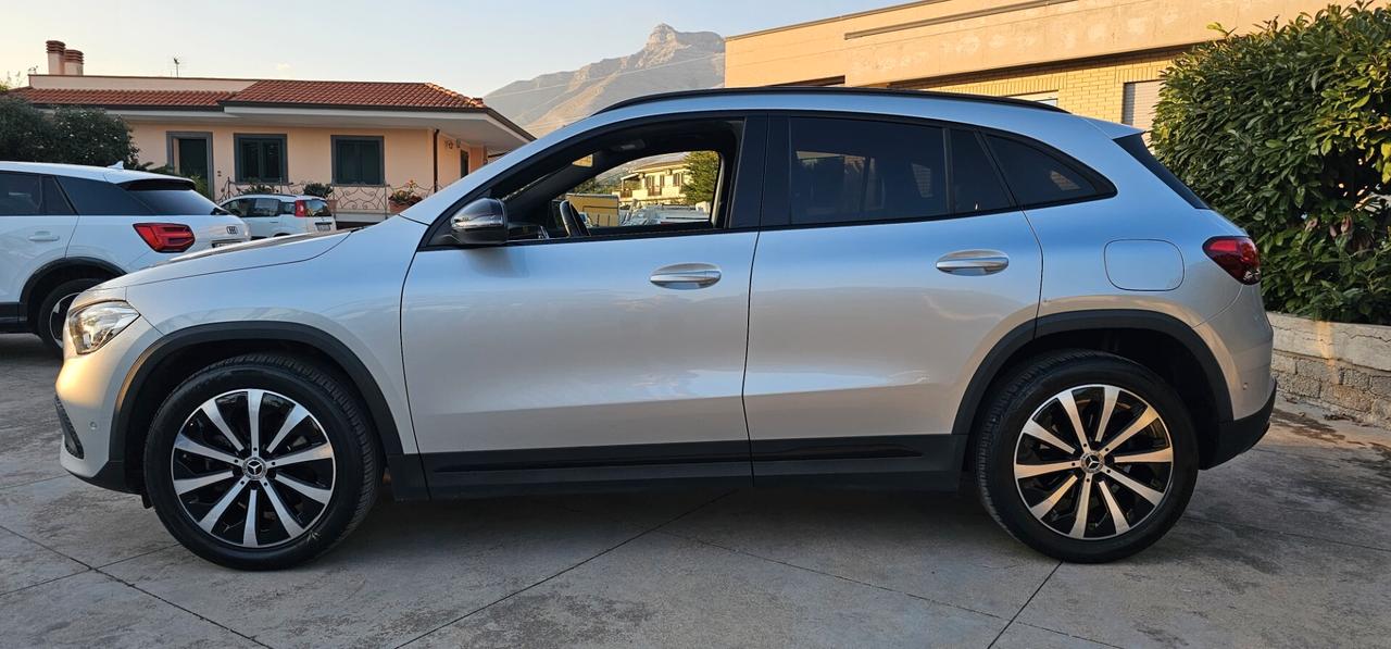 Mercedes-benz GLA 180 GLA 180 d Automatic Premium