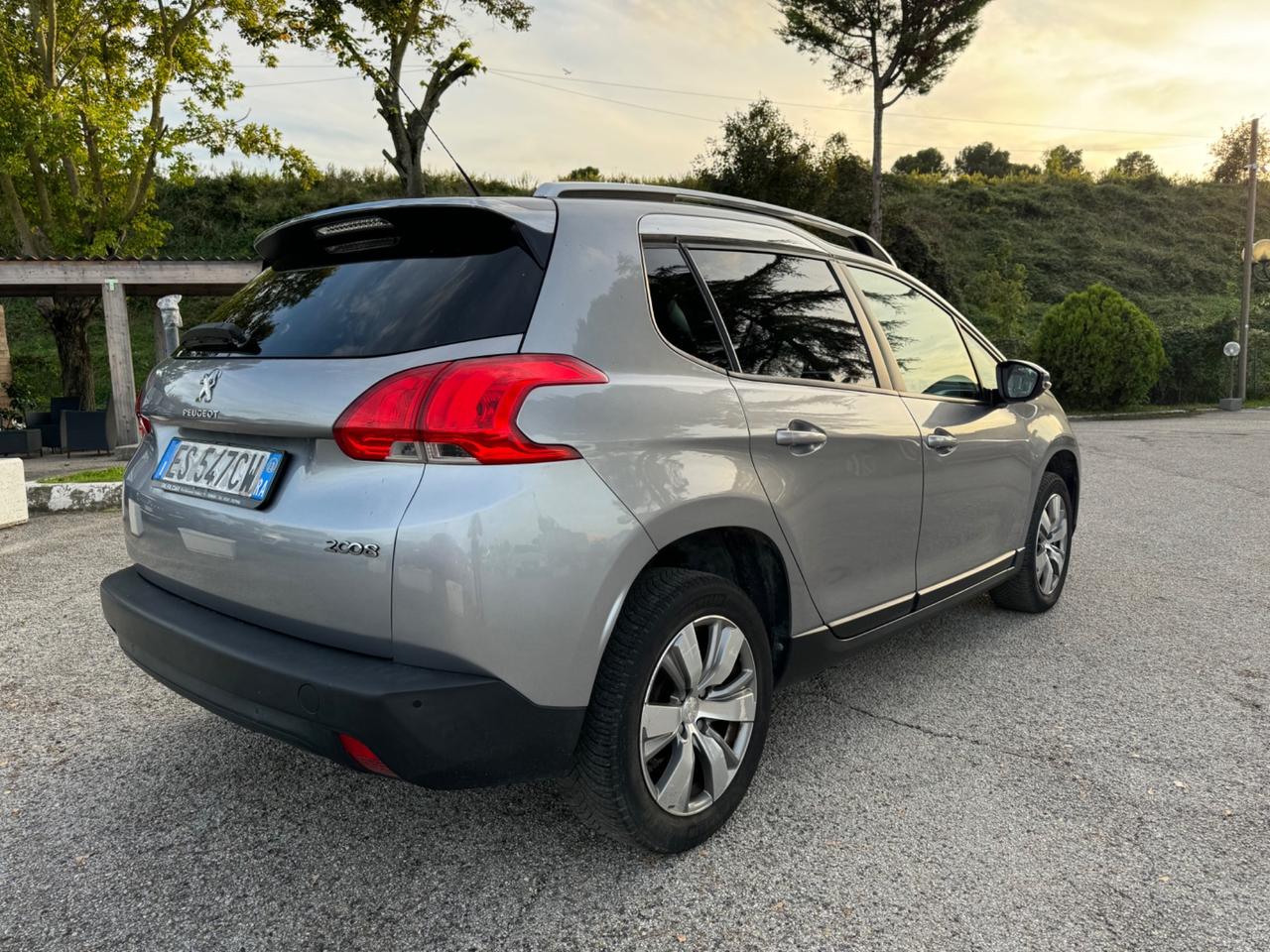 Peugeot 2008 1.2 VTi 82CV Allure NEOPATENTATI