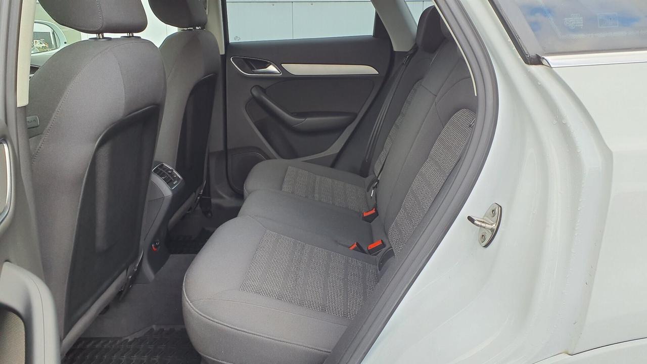 Audi Q3 2.0 TDI 150 CV quattro Sport