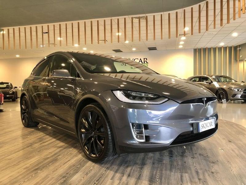 Tesla Model X Long Range AWD Raven 7 Posti Gancio traino