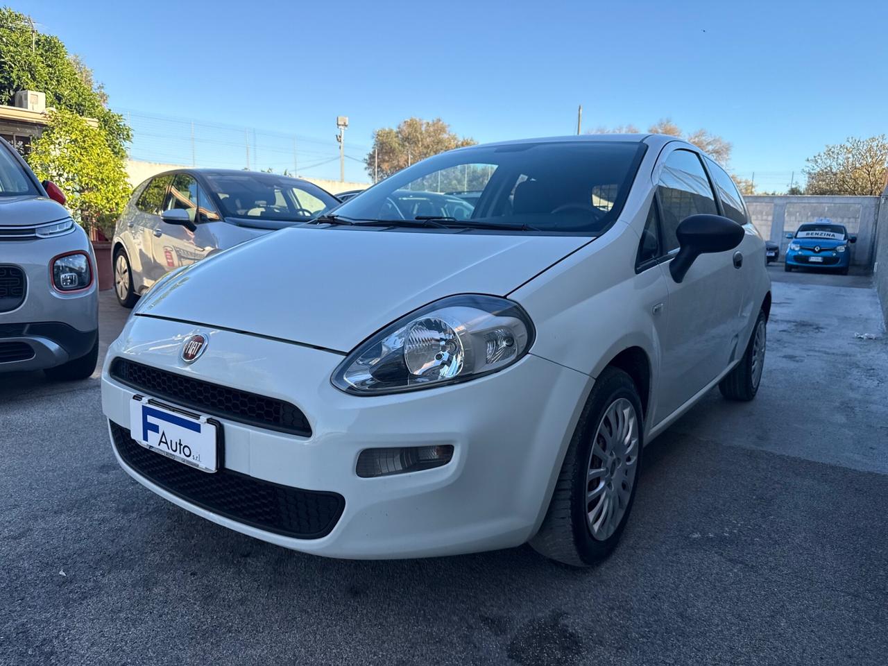 Fiat Punto 1.3 MJT***75CV***3 porte Van 2 posti,clima,comandi al volante,ecc.