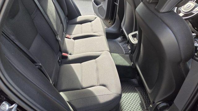 VOLVO XC60 B4 (d) AWD Geartronic Momentum PERMUTE