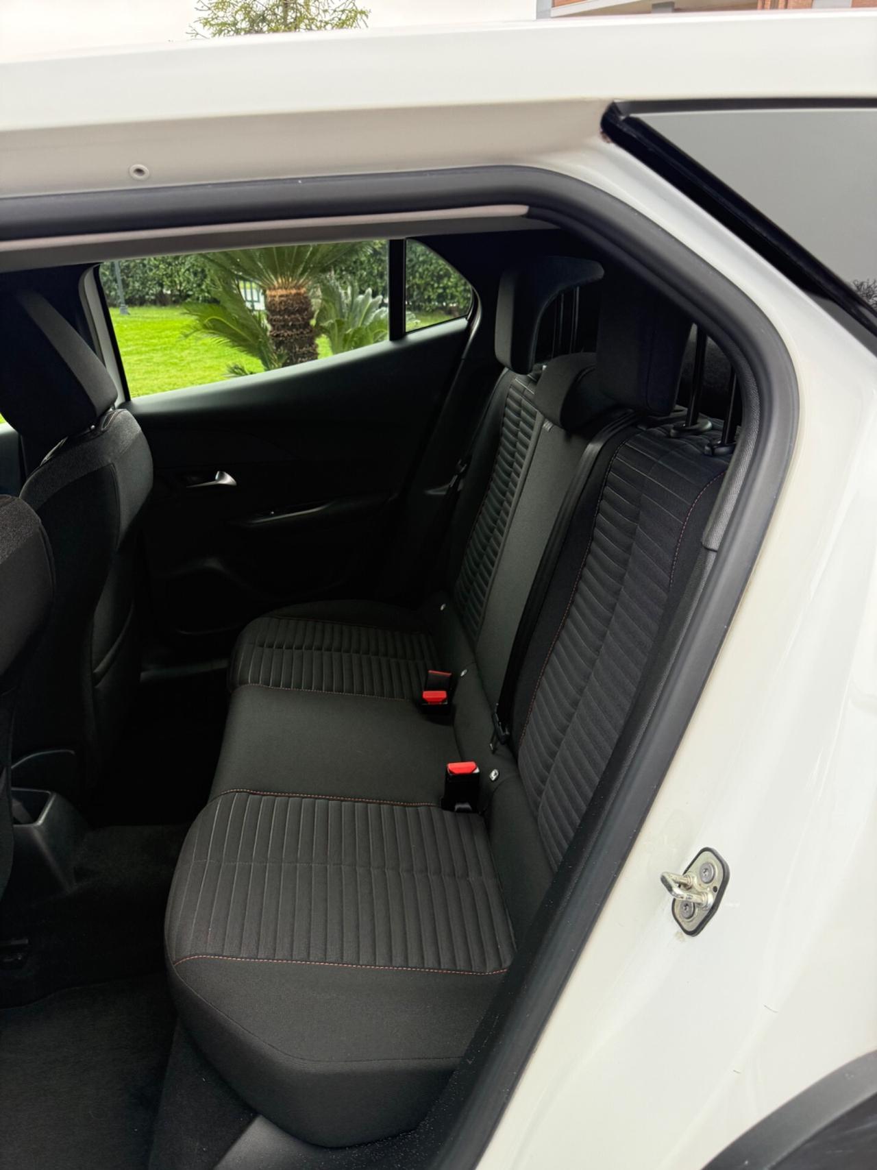 Peugeot 2008 1.5 Diesel anno 25/11/2020 uni proprietario