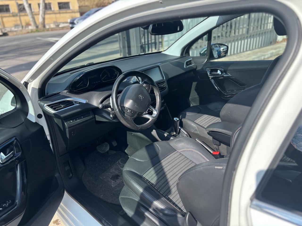 Peugeot 208 1.6 e-HDi 92 CV Stop&Start ETG6 3 porte Allure