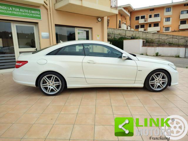 MERCEDES-BENZ E 250 CDI Coupé BlueEFFICIENCY Avantgarde