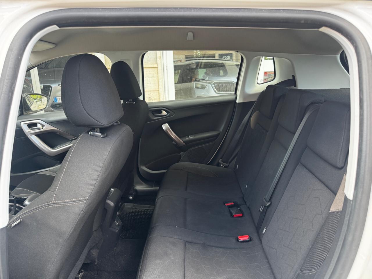 Peugeot 2008 1.6 HDi 92 CV S&S Active
