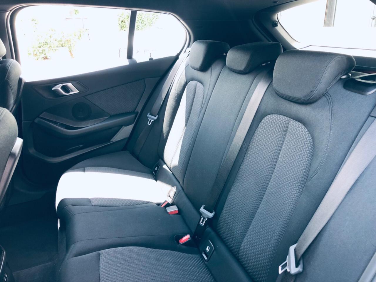 Bmw 116 116i 5p. Business sport