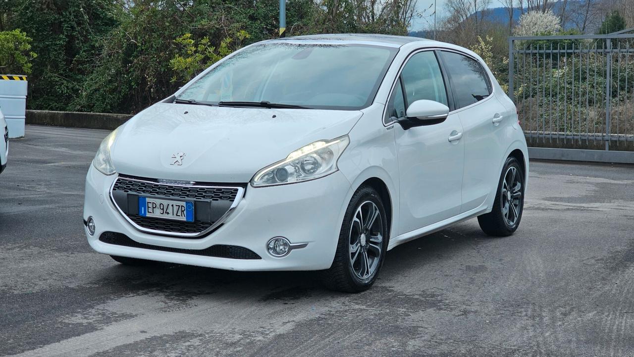 Peugeot 208 1.6 e-HDi 92 CV Stop&Start 5 porte Allure