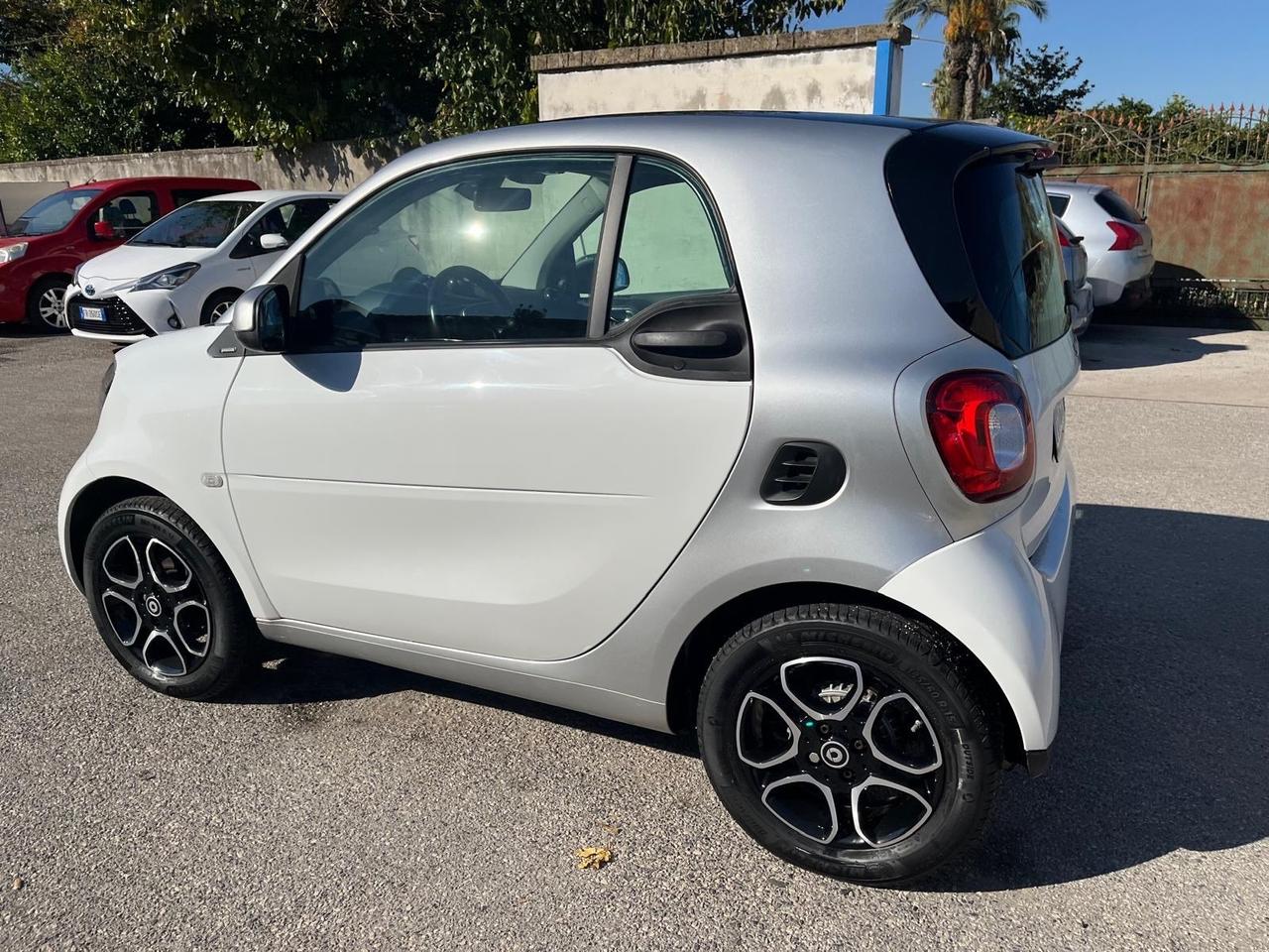 Smart for two 1.0/ 70cv- autom-km 60000-2018