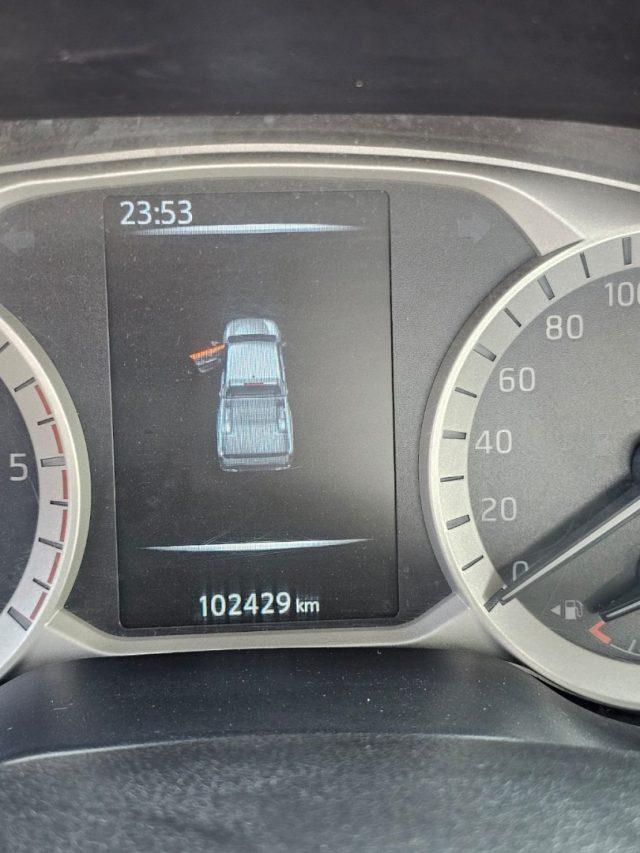 NISSAN Navara 2.3 dCi 4WD King Cab Visia CABINA ESTESA