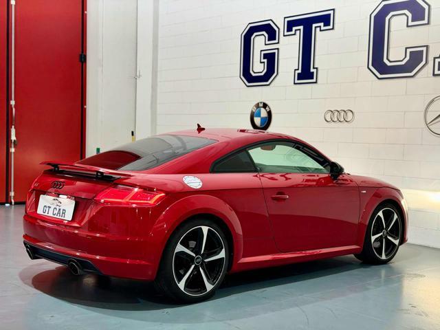 AUDI TT Coupé 1.8 TFSI S tronic S-LINE