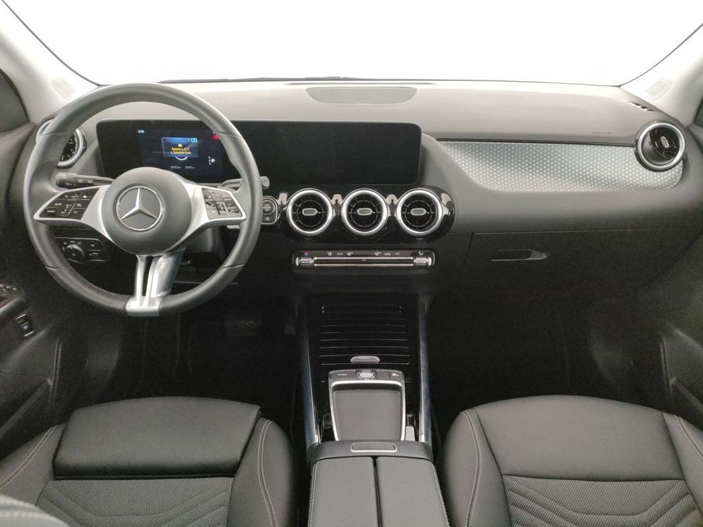 Mercedes GLA 180 180 D Progressive Advanced 8G-DCT