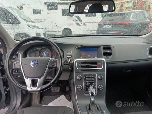 VOLVO V60 (2010-2018) V60 D2 Geartronic Kinetic