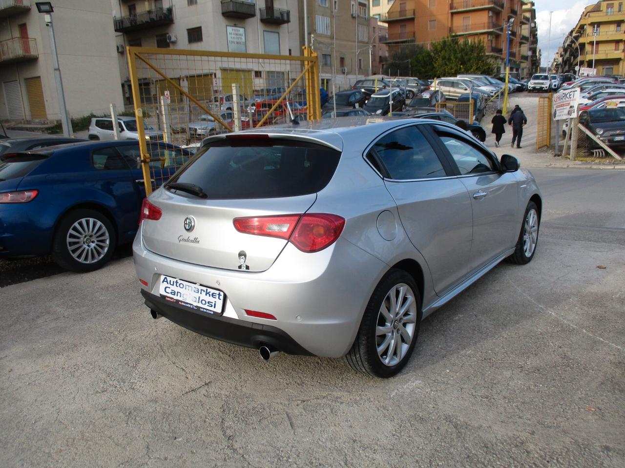 Alfa Romeo Giulietta 2.0 JTDm-2 140 CV MOLTO BELLA 2012