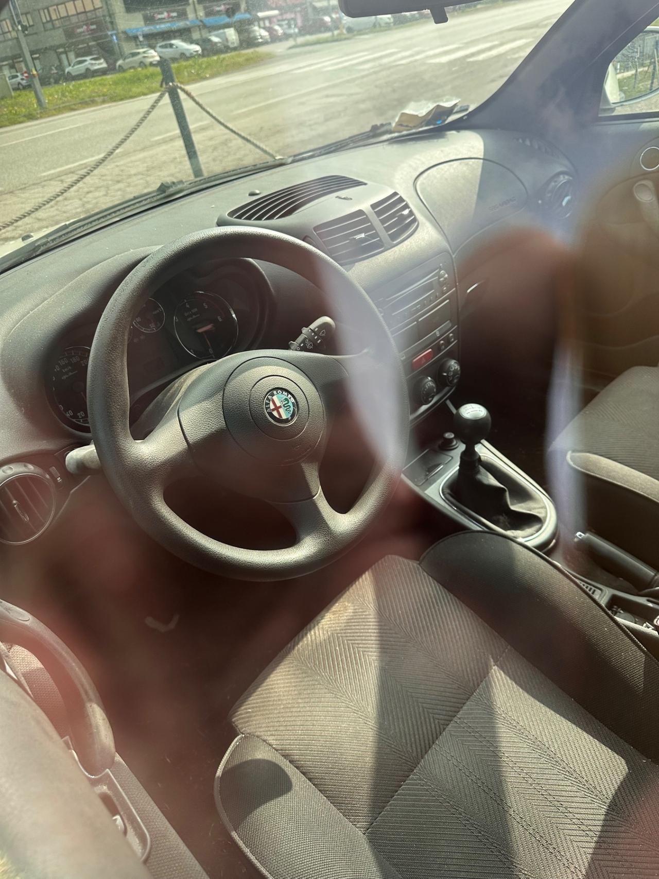 Alfa Romeo 147 1.9 JTD (120) 5 porte Progression