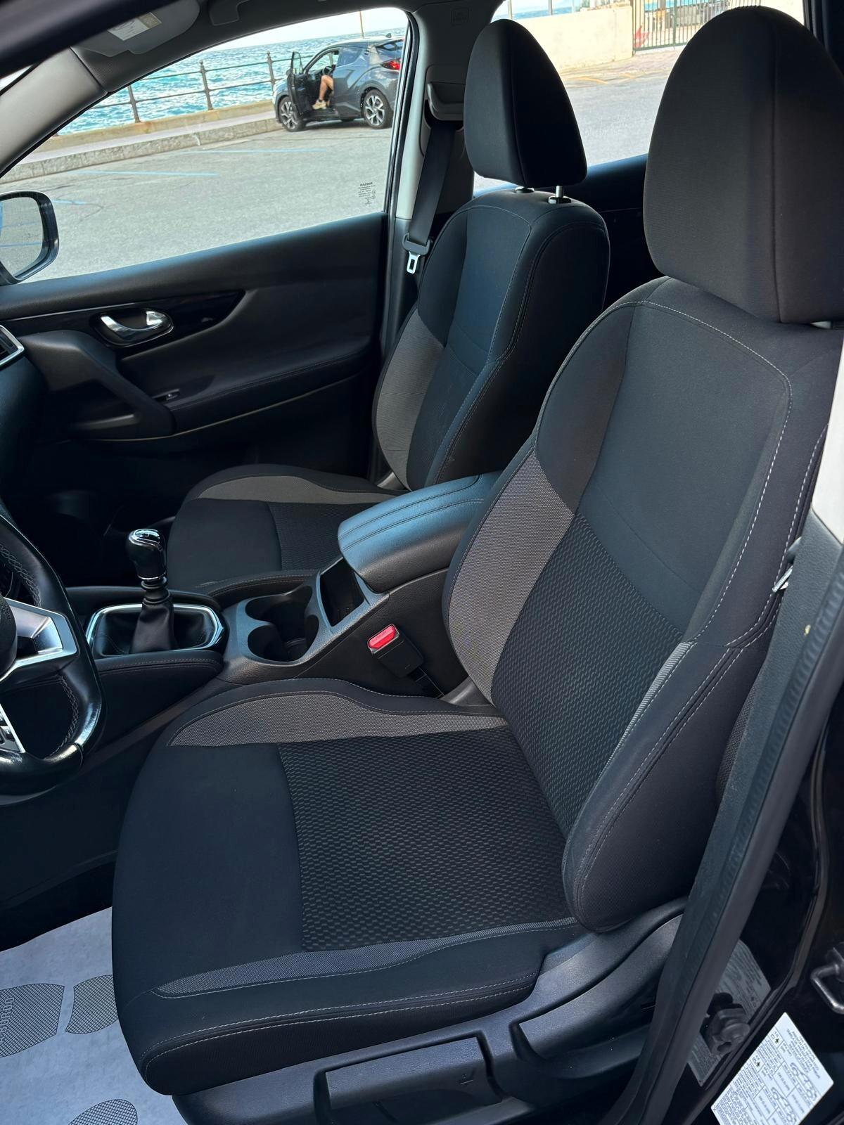 Nissan Qashqai 1.5 dCi 115 CV Business Black Friday