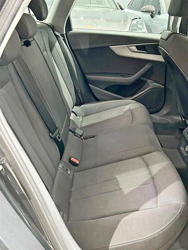 Audi A4 Avant 2.0 TDI 150 CV ultra S tronic