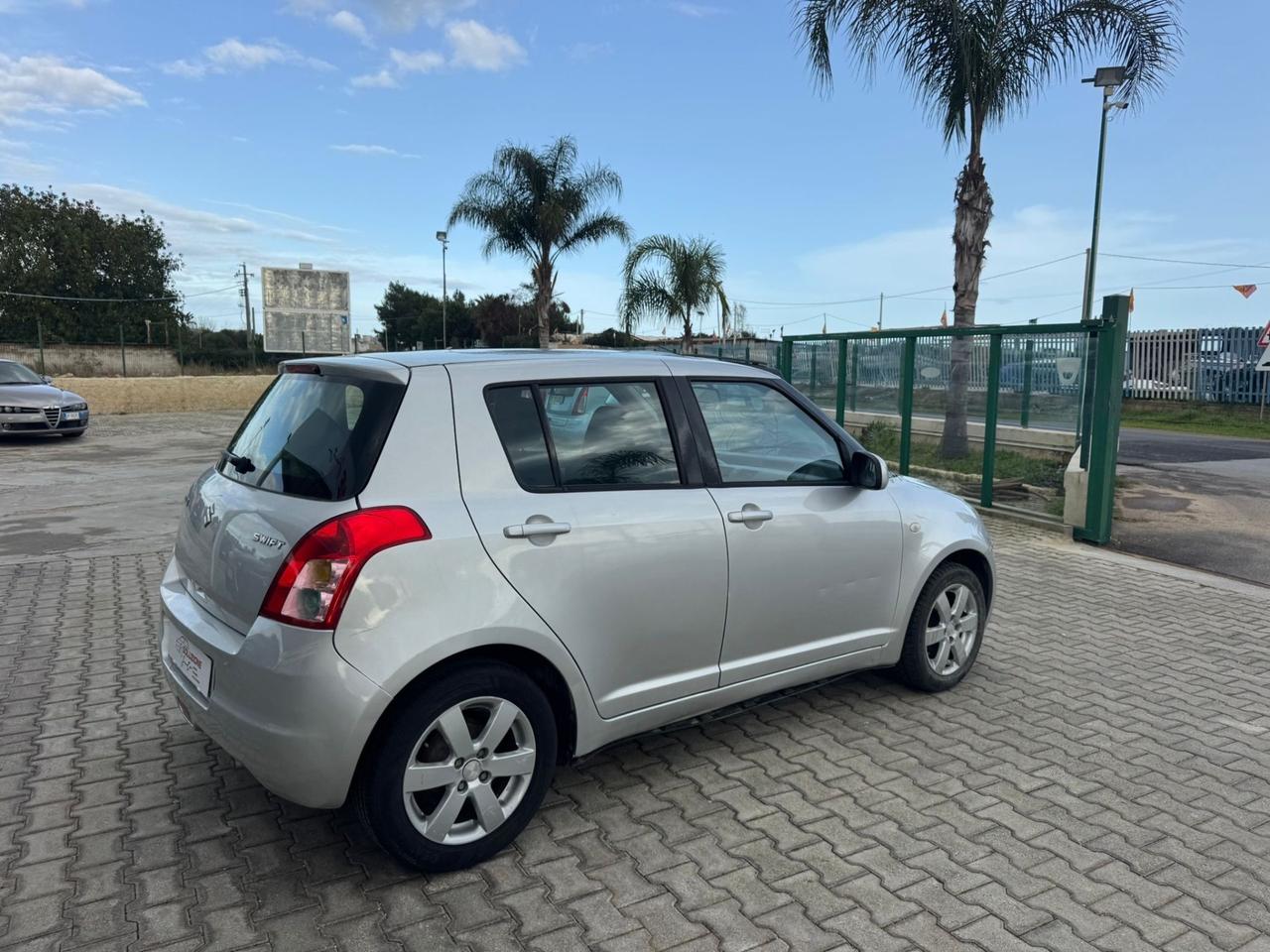Suzuki Swift 1.3 5p. GL
