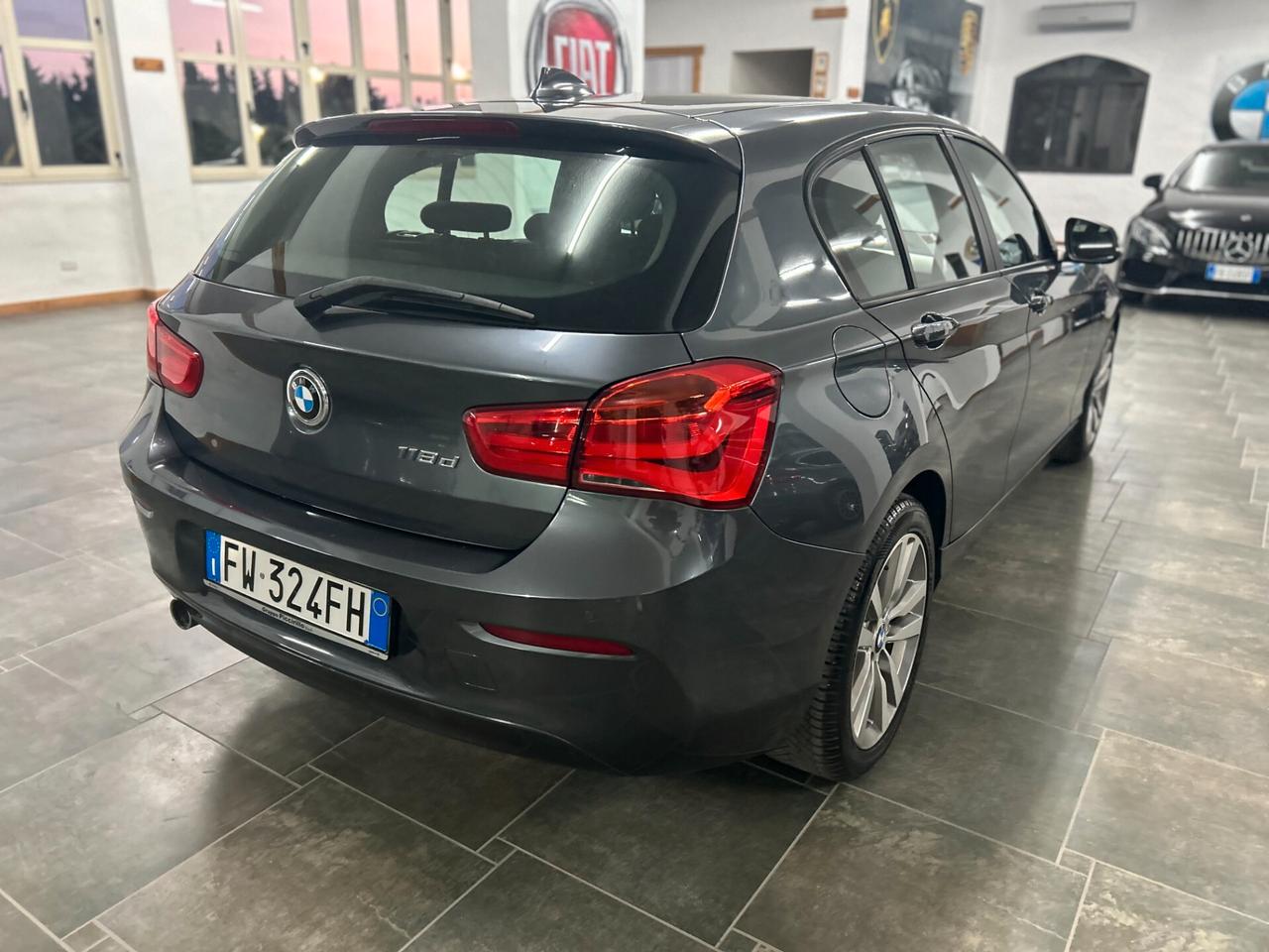 Bmw 118d 150cv 5p. Advantage 06/2019