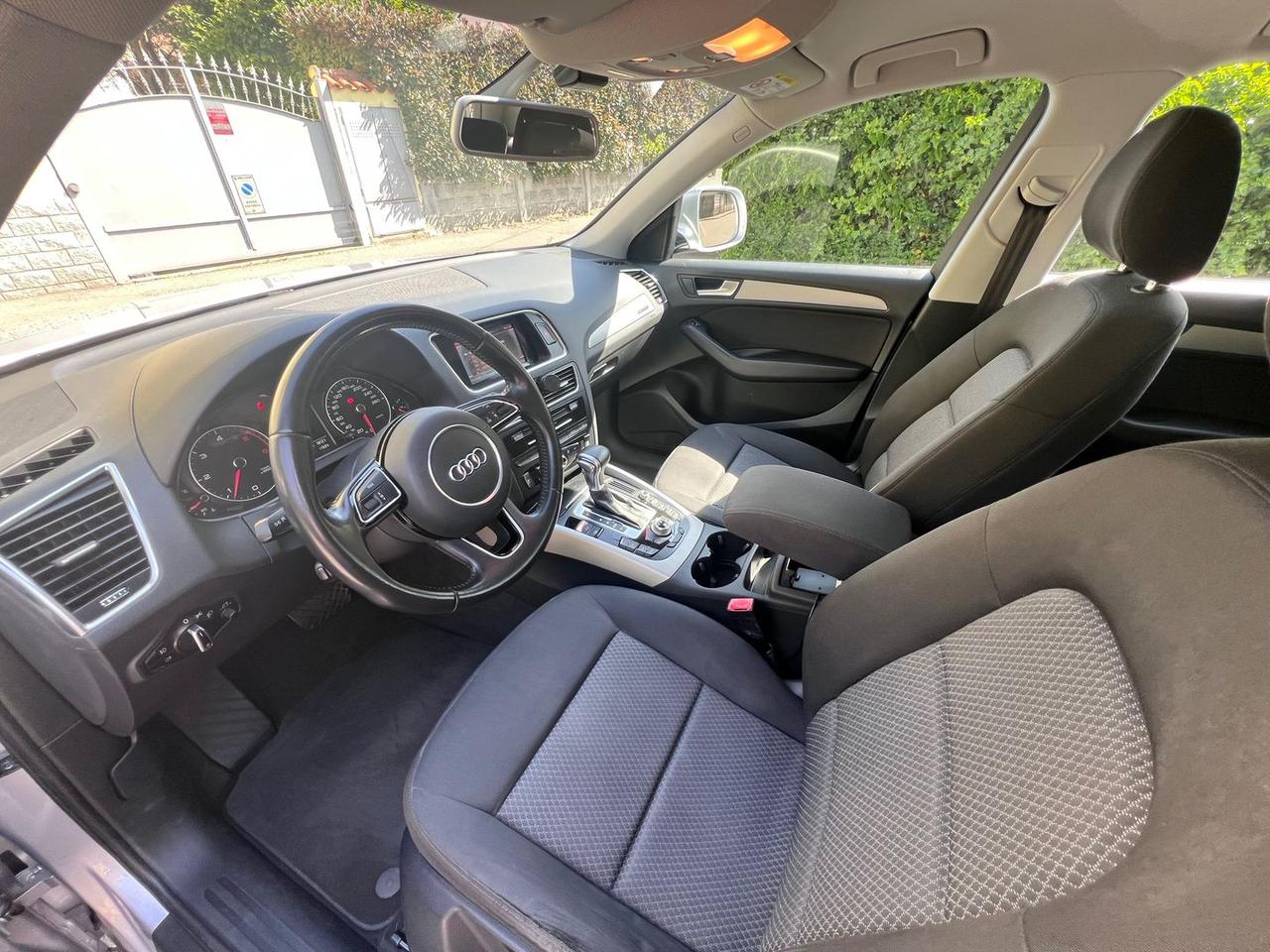 Audi Q5 2.0 TDI Advanced #10692