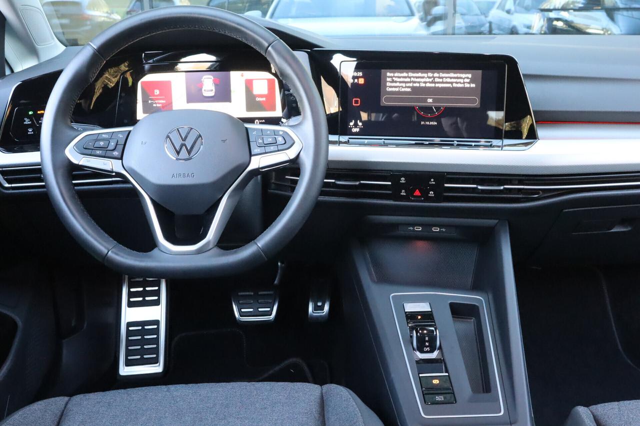 Volkswagen Golf 2.0 TDI 150 CV DSG MOVE TETTO PANORAMA GANCIO TRAINO