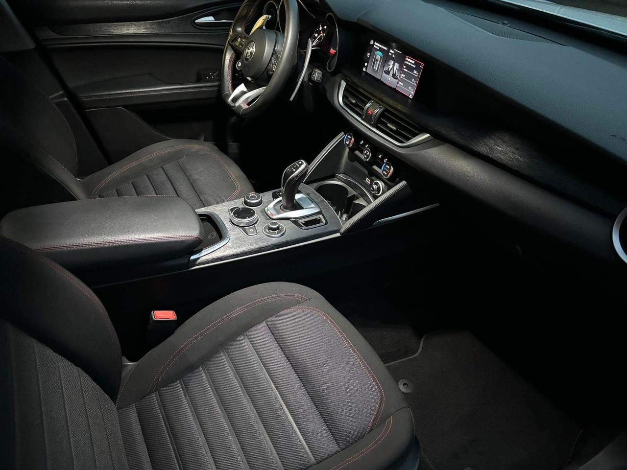 Alfa Romeo Stelvio 2.2 Turbodiesel 160 CV AT8 RWD Business 2021