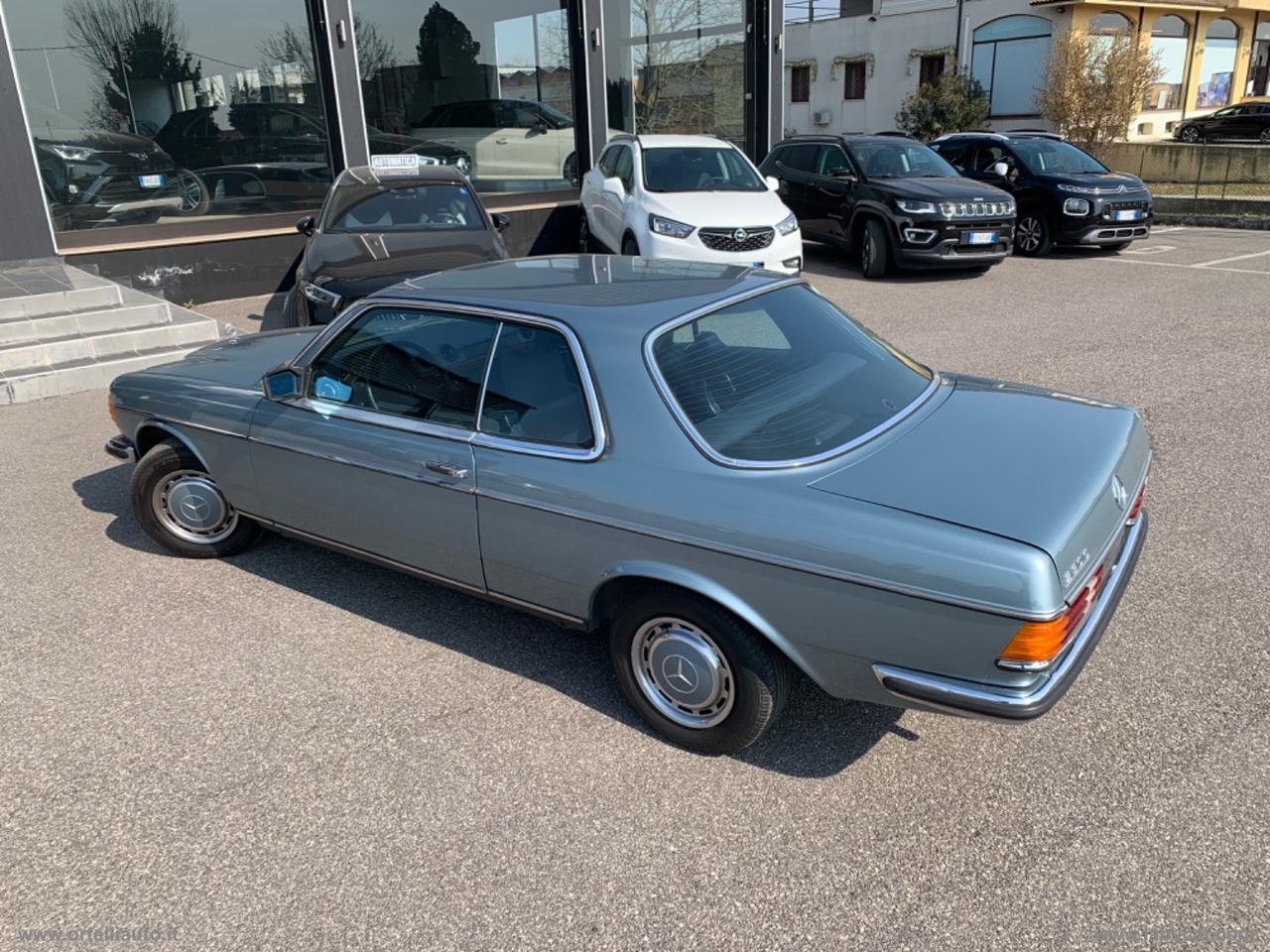 MERCEDES-BENZ 230 C AUTOMATICA DA COLLEZIONE