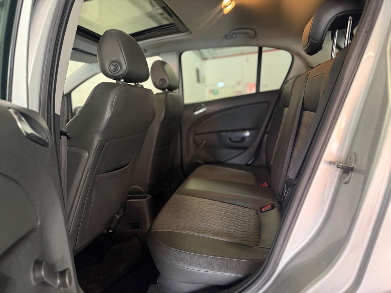 Opel Corsa 1.2 5 porte Club
