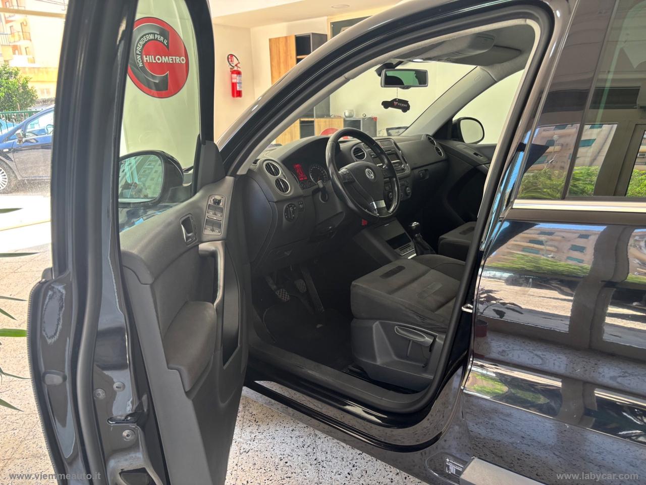 VOLKSWAGEN Tiguan 2.0 16V TDI Sport & Style